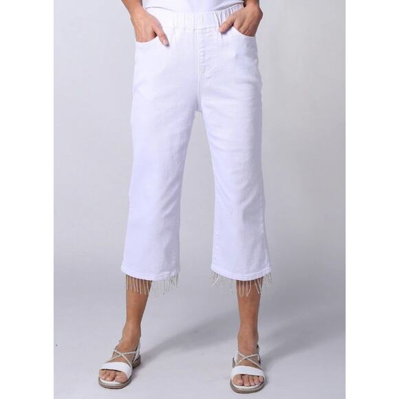 NEW Parker & Rowe White Capri Jeans Pull On Elastic Waist Rhinestone Fringe XL - Picture 1 of 12